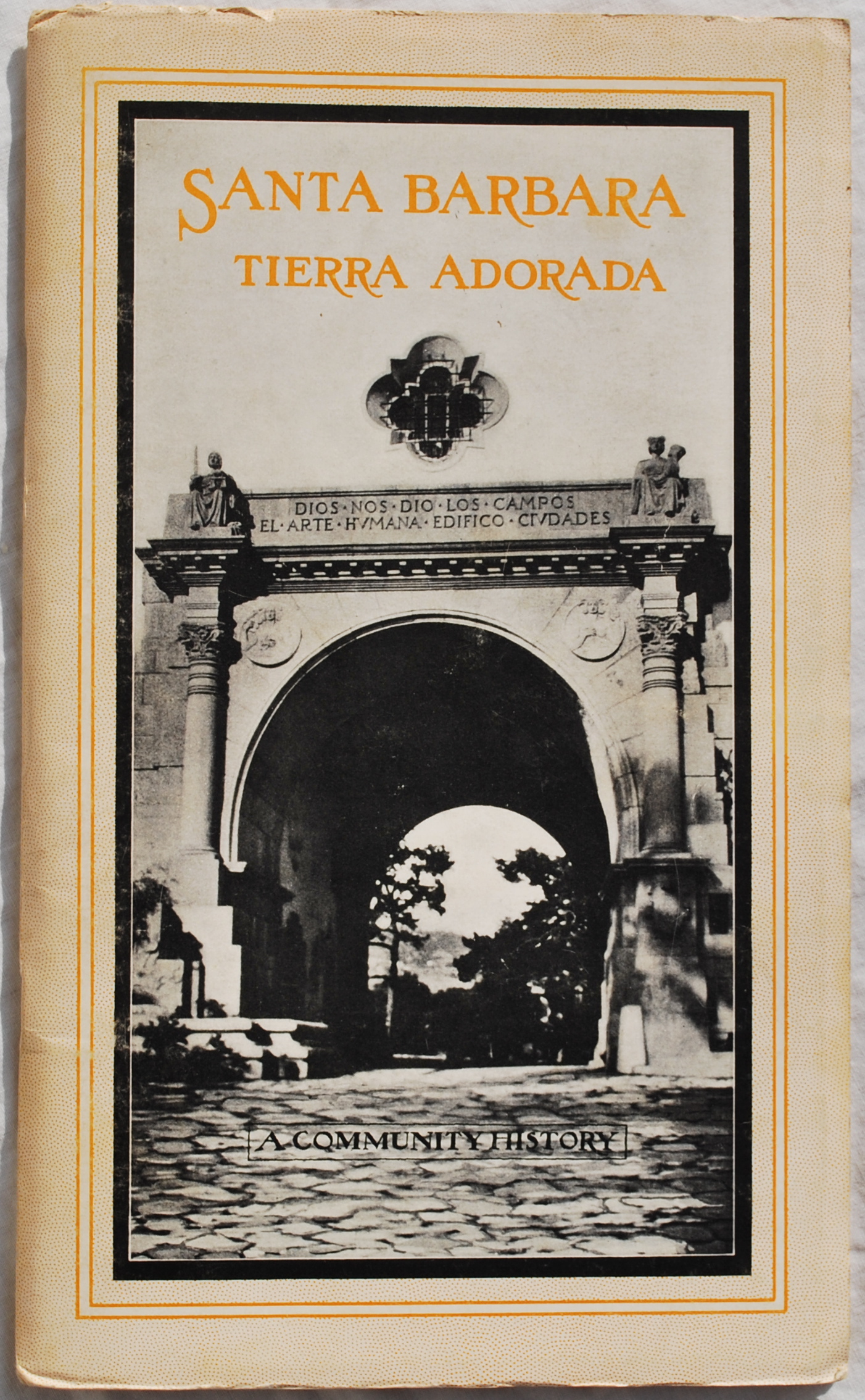 Image for Santa Barbara, Tierra Adorada: A Community History